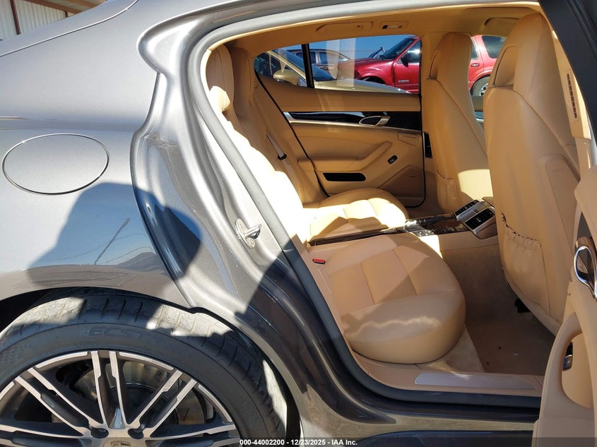 2016 Porsche Panamera S VIN: WP0AB2A7XGL050189 Lot: 44002200