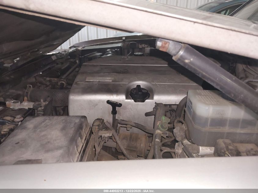 2005 Toyota Land Cruiser V8 VIN: JTEHT05J852080134 Lot: 44002213