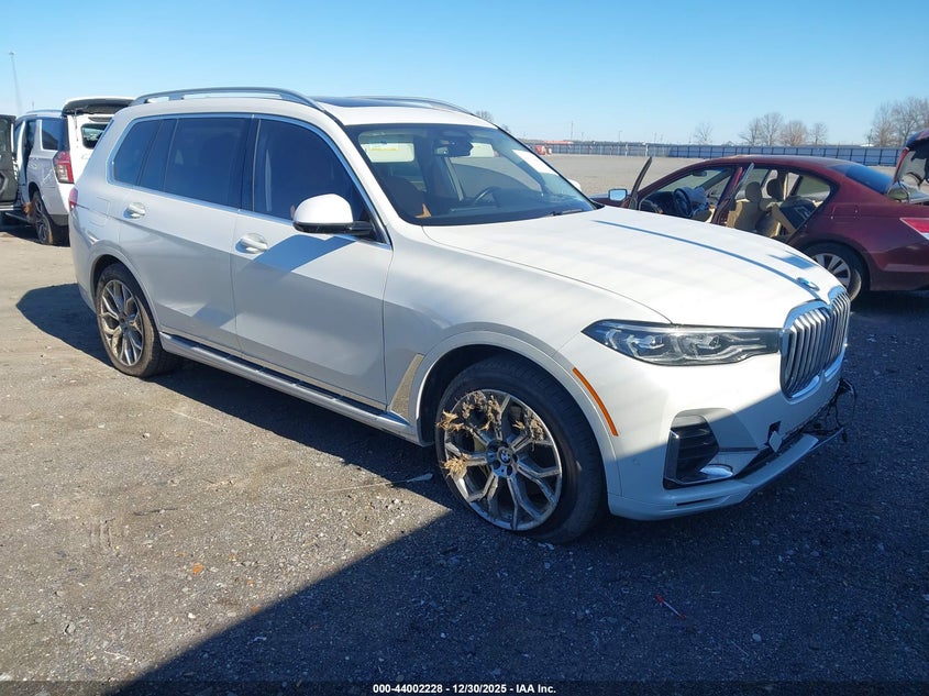 5UXCX4C55KLS38062 2019 BMW X7 xDrive50I auction photo 1