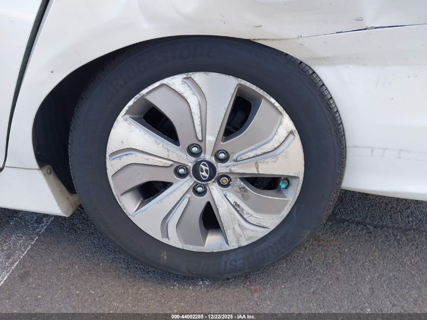 2015 Hyundai Sonata Hybrid Limited VIN: KMHEC4A42FA136392 Lot: 44002285