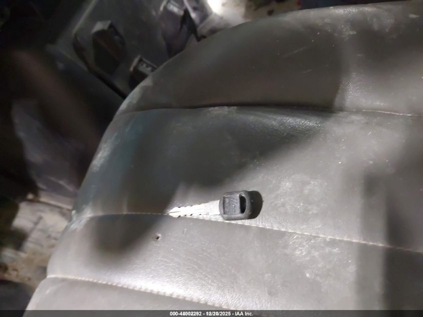 2006 Chevrolet Express Work Van VIN: 1GCHG35UX61149319 Lot: 44002292