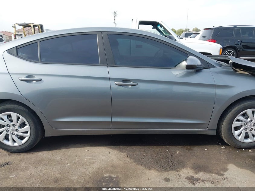 VIN KMHD74LF4HU385258 2017 HYUNDAI ELANTRA SE