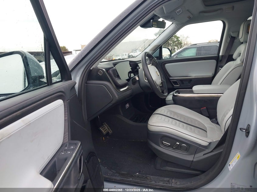 2023 Rivian R1T Adventure/Adventure Dual Motor Large Pack/Adventure Dual Motor Max Pack