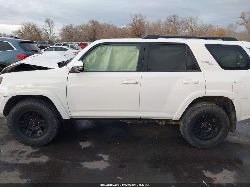 2019 Toyota 4Runner Trd Off Road Premium VIN: JTEBU5JR2K5726452 Lot: 44002489