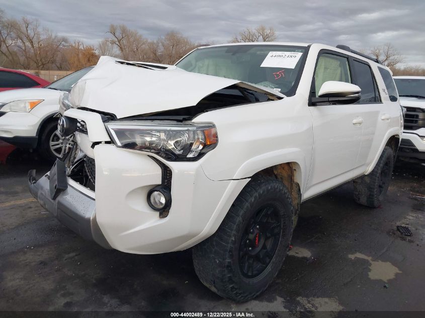 2019 Toyota 4Runner Trd Off Road Premium VIN: JTEBU5JR2K5726452 Lot: 44002489