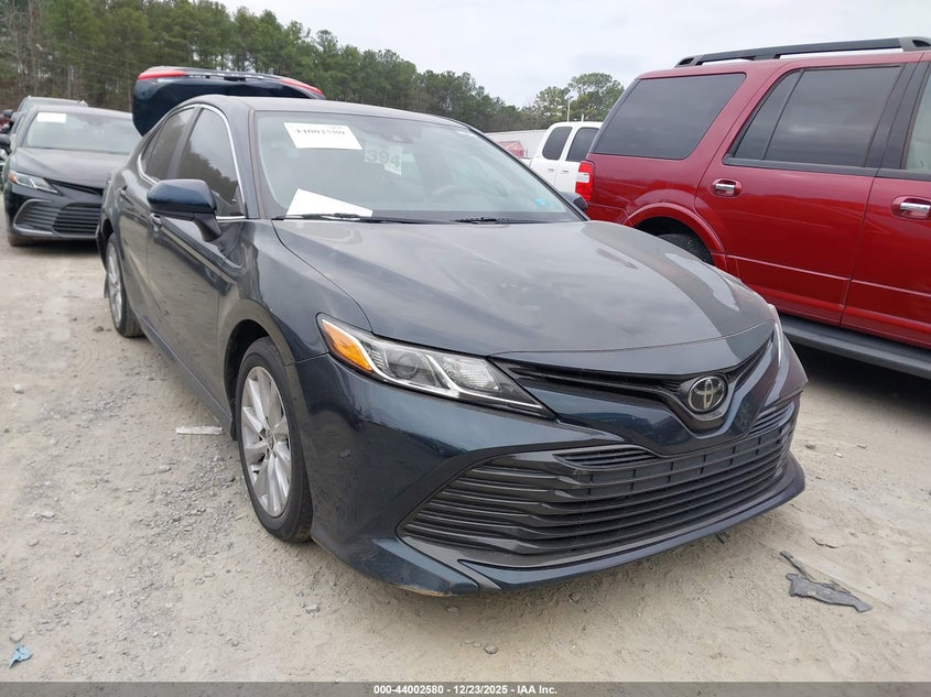 TOYOTA CAMRY - zdjęcie 1