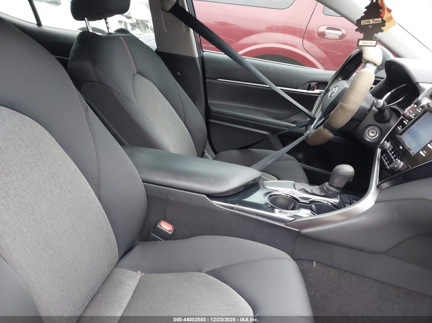 TOYOTA CAMRY - zdjęcie 5