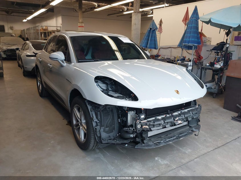 WP1AA2A52TLB00335 2026 Porsche Macan T auction photo 1
