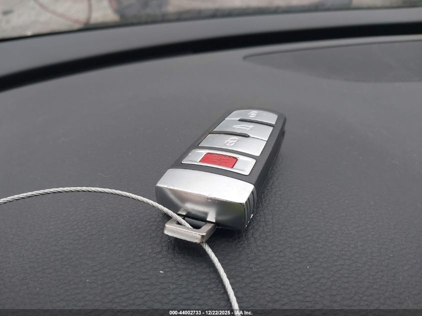 2013 Volkswagen Cc 2.0T Sport VIN: WVWBP7AN9DE552175 Lot: 44002733