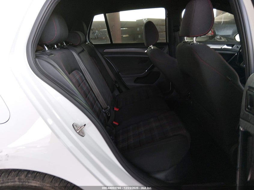 2018 Volkswagen Golf Gti 2.0T Autobahn/2.0T S/2.0T Se VIN: 3VW547AU1JM268488 Lot: 44002766