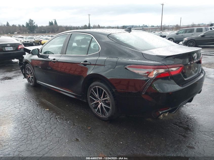 2022 Toyota Camry Se Hybrid