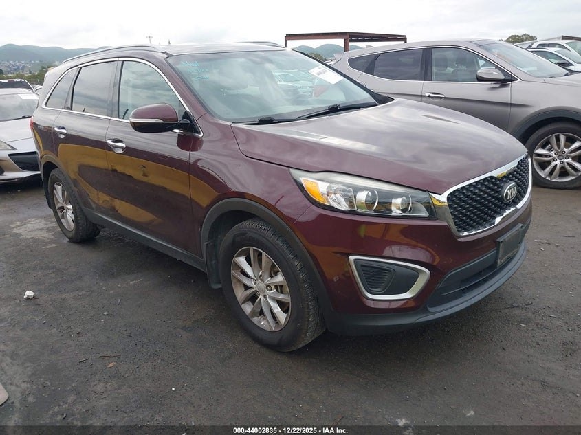 5XYPG4A35HG213462 2017 Kia Sorento 2.4L Lx auction photo 1