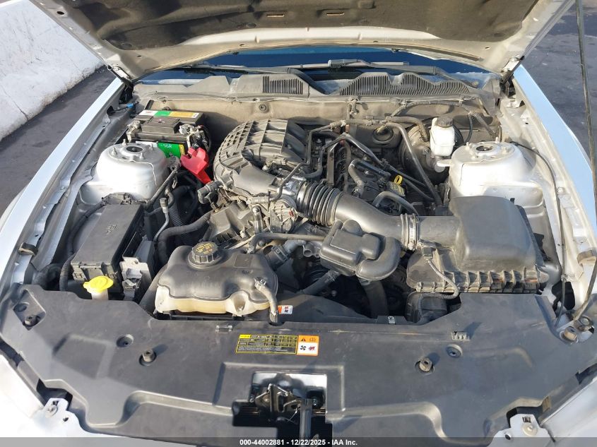 2011 Ford Mustang V6 VIN: 1ZVBP8AM0B5138905 Lot: 44002881