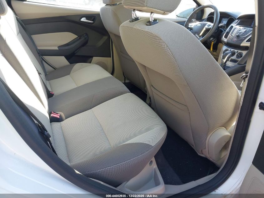 2014 Ford Focus Se VIN: 1FADP3K24EL180320 Lot: 44002935