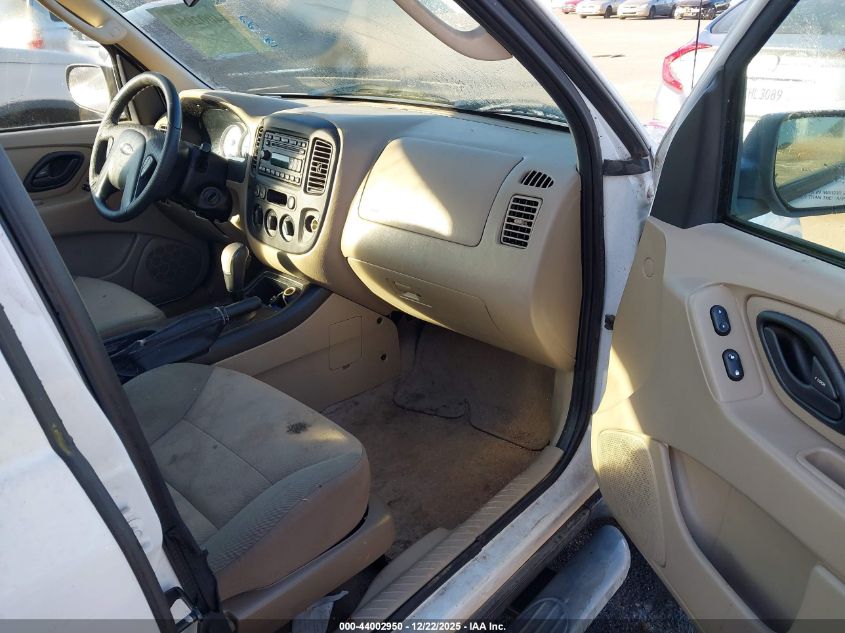 2005 Ford Escape Xls VIN: 1FMYU02Z45KD13174 Lot: 44002950