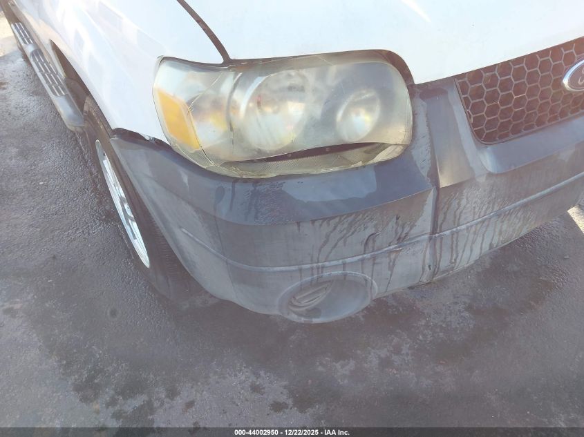 2005 Ford Escape Xls VIN: 1FMYU02Z45KD13174 Lot: 44002950