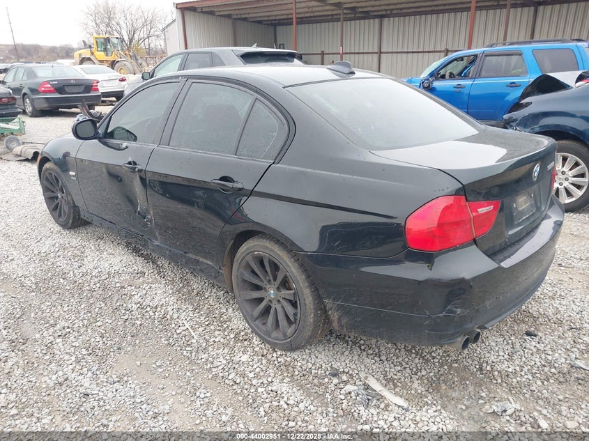 2011 BMW 328I xDrive WBAPK7C56BA818125 photo #4