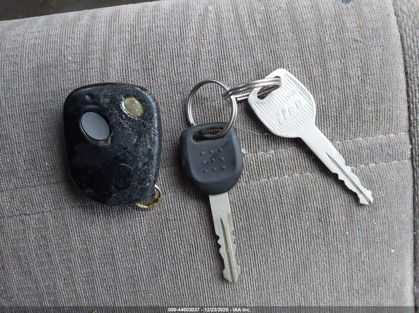 2000 Subaru Outback VIN: 4S3BH6655Y7660674 Lot: 44003037