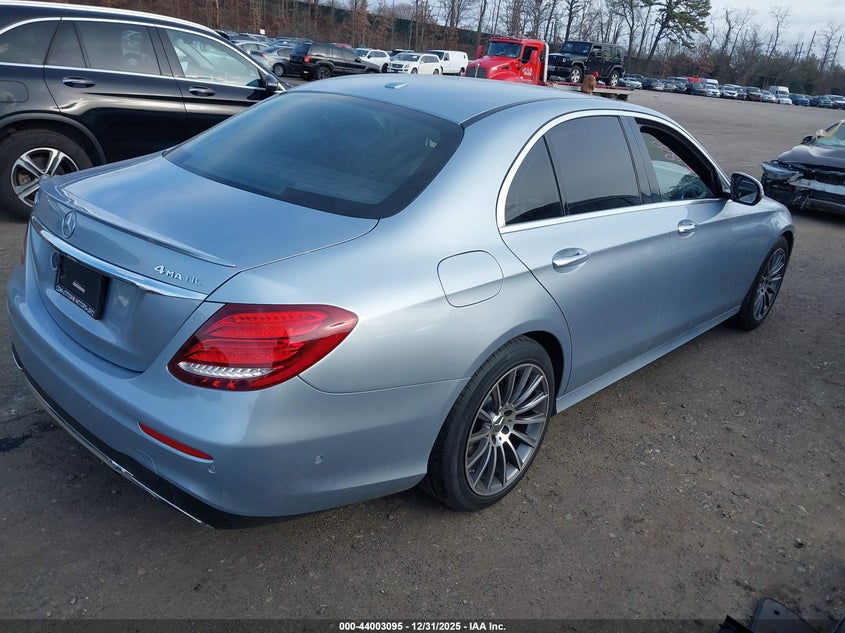 WDDZF4KB9HA086366 2017 Mercedes-benz E-klasse 2.0 E 300 4Matic blue