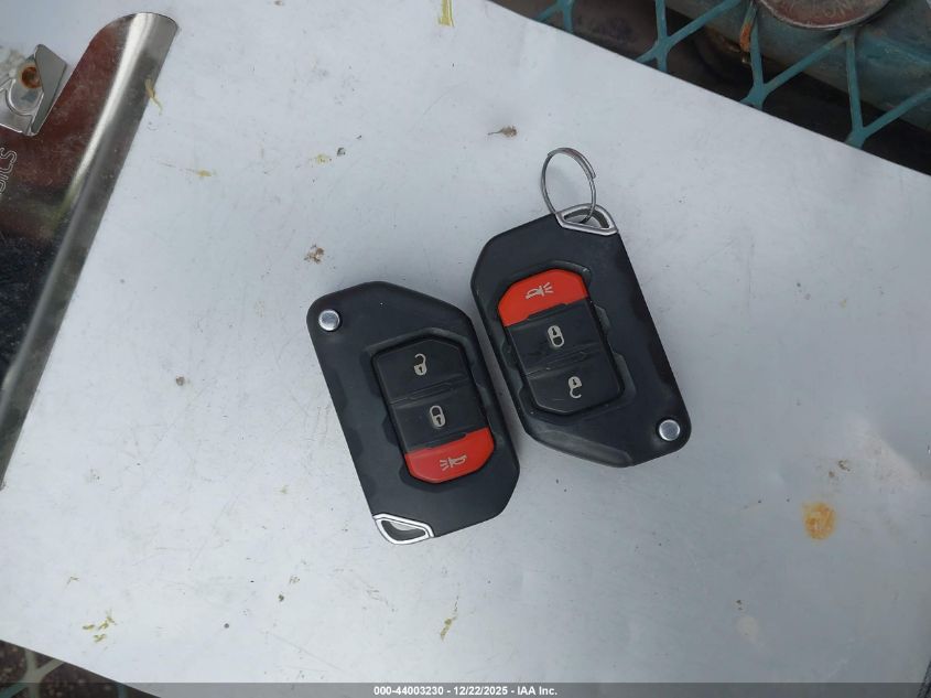 2021 Jeep Gladiator Overland 4X4 VIN: 1C6HJTFG8ML617714 Lot: 44003230