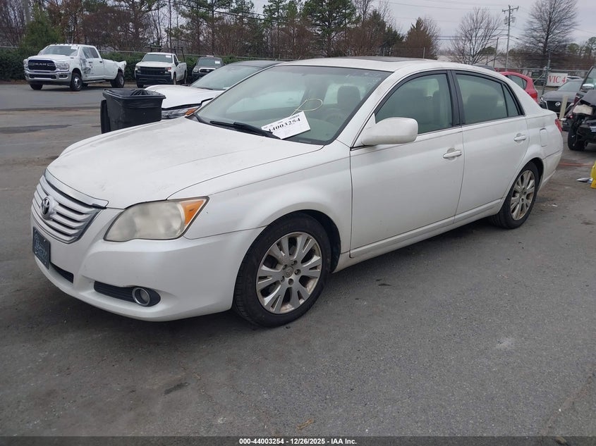 2010 Toyota Avalon Xls