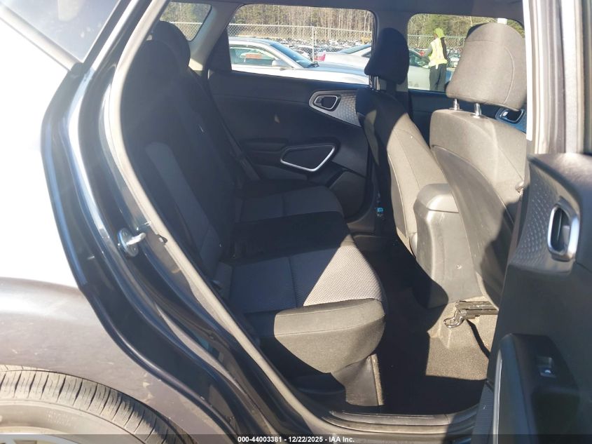 2022 Kia Soul Lx VIN: KNDJ23AU6N7811656 Lot: 44003381