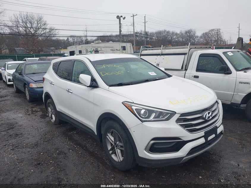 5NMZTDLB0HH018562 2017 Hyundai Santa Fe Sport 2.4L auction photo 1