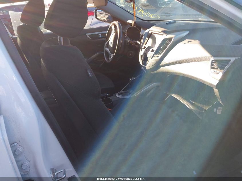 2017 Hyundai Veloster VIN: KMHTC6AD8HU317081 Lot: 44003559