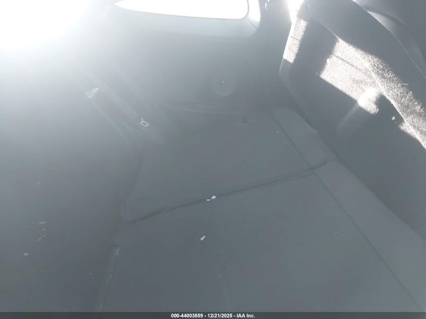 2017 Hyundai Veloster VIN: KMHTC6AD8HU317081 Lot: 44003559