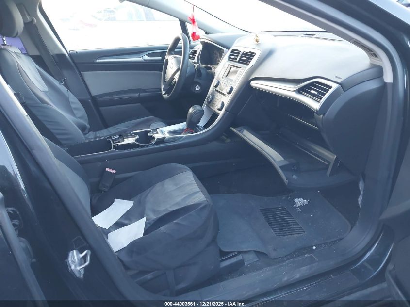 2014 Ford Fusion S VIN: 3FA6P0G74ER244515 Lot: 44003561