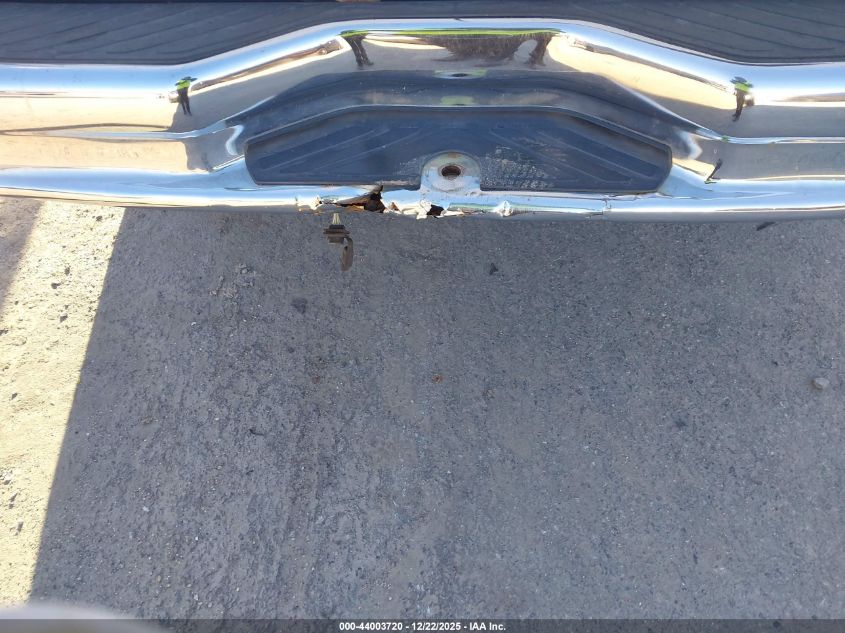 2011 Ford E-250 Commercial VIN: 1FTNE2EL8BDA33863 Lot: 44003720