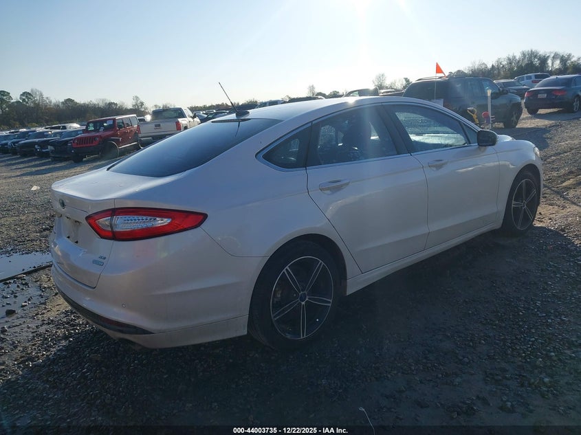 3FA6P0HD2FR261321 2015 FORD FUSION photo no. 4