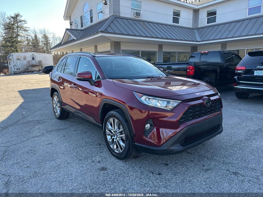 2T3A1RFVXLW108389 2020 Toyota Rav4 Xle Premium auction photo 1