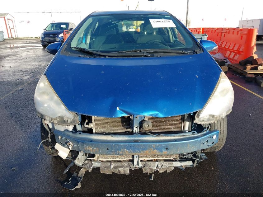 2013 Toyota Prius C Three VIN: JTDKDTB36D1557596 Lot: 44003839