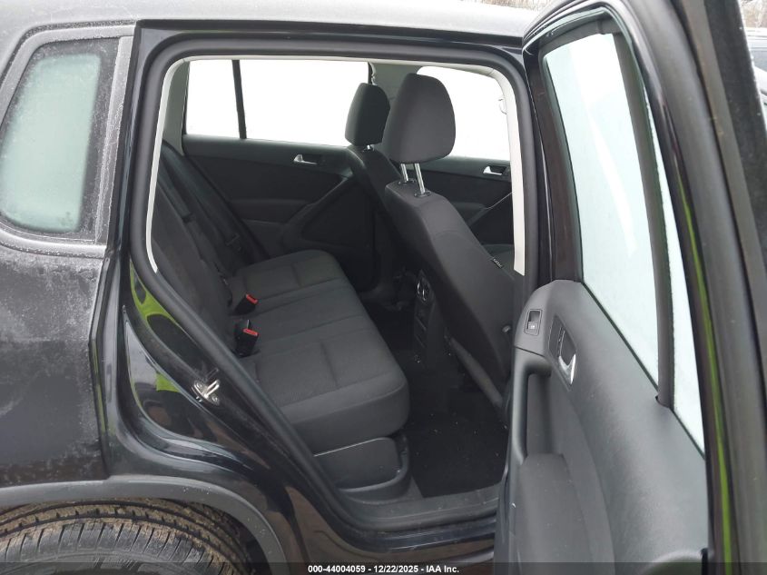 2017 Volkswagen Tiguan 2.0T/2.0T S VIN: WVGBV7AX3HK046125 Lot: 44004059