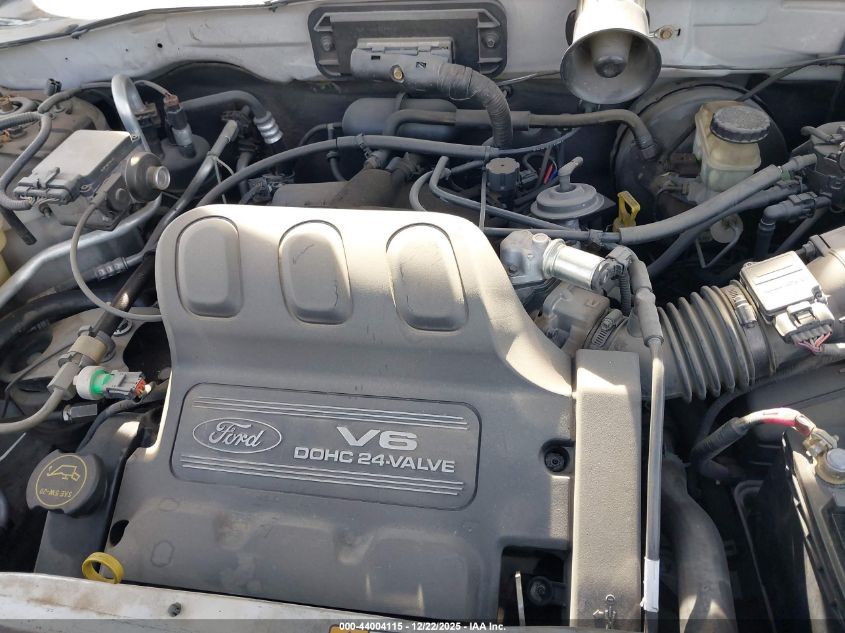 2002 Ford Escape Xlt VIN: 1FMCU04112KA45715 Lot: 44004115