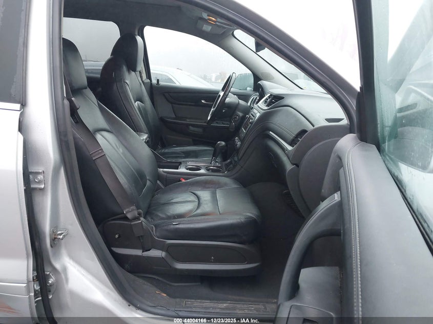 2017 Chevrolet Traverse 2Lt