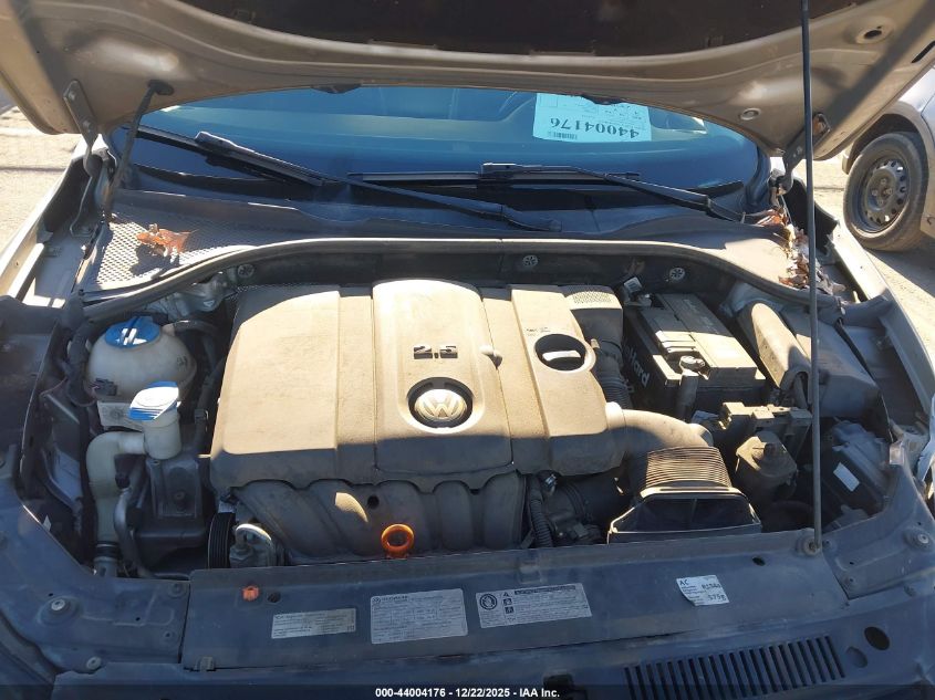 2013 Volkswagen Passat 2.5L Se VIN: 1VWBP7A32DC097399 Lot: 44004176