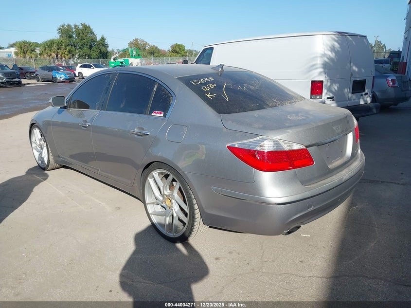 KMHGC4DE6BU132433 2011 HYUNDAI GENESIS photo no. 3
