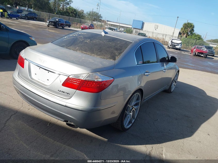 KMHGC4DE6BU132433 2011 HYUNDAI GENESIS photo no. 4