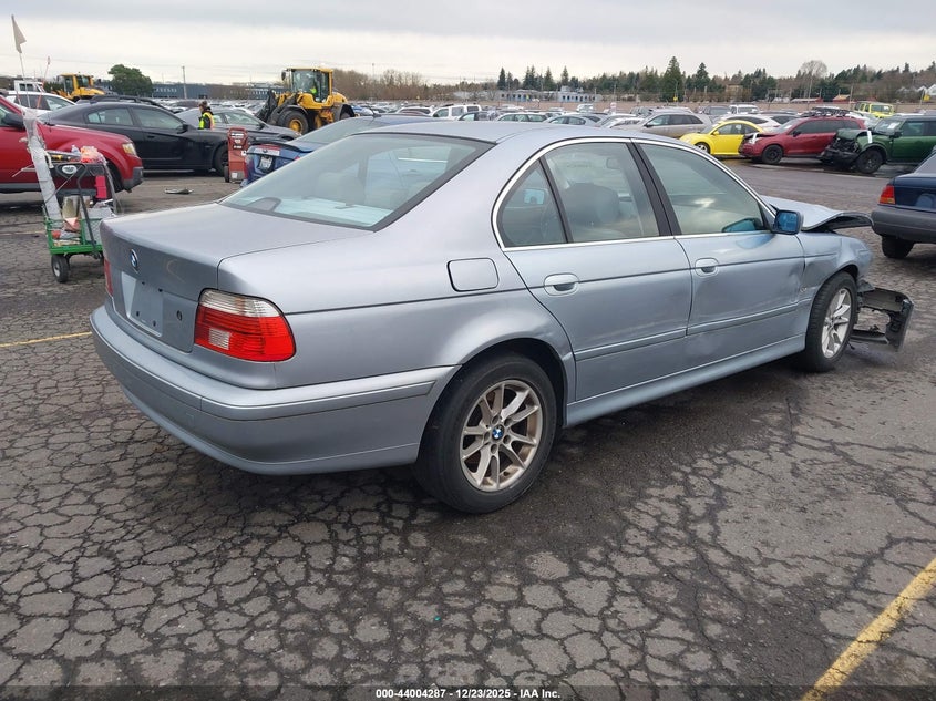 2003 BMW 525I