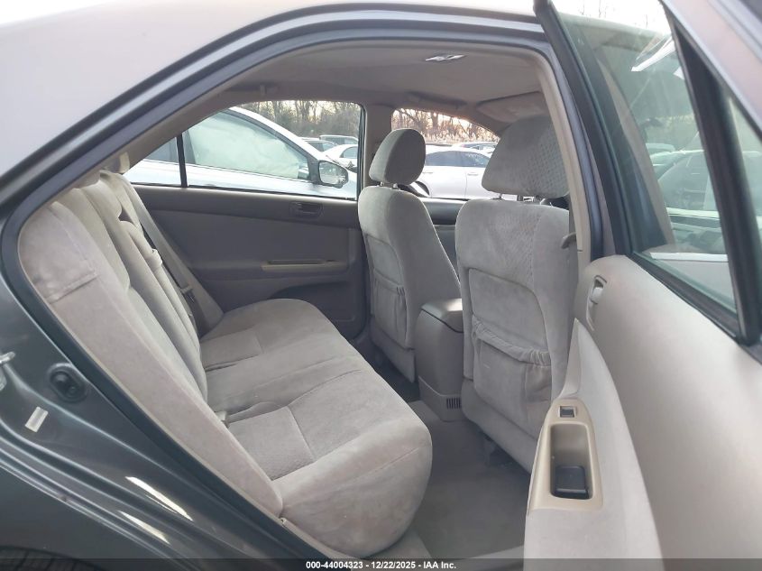 2004 Toyota Camry Le VIN: 4T1BE32K14U788842 Lot: 44004323