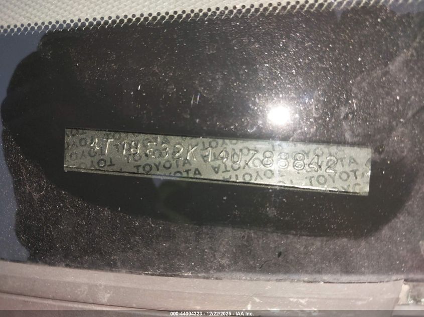 2004 Toyota Camry Le VIN: 4T1BE32K14U788842 Lot: 44004323