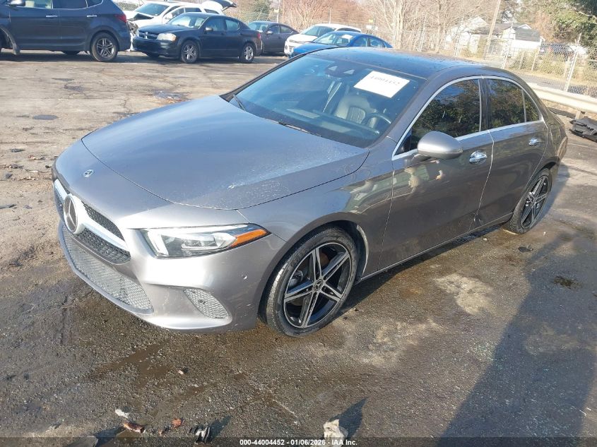 2020 Mercedes-Benz A 220