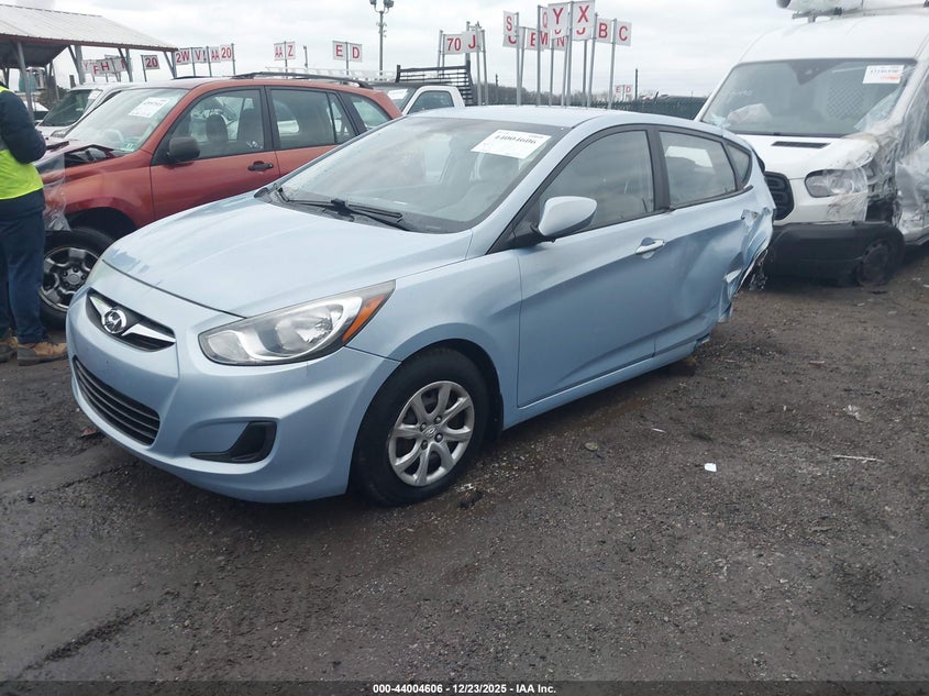 2013 Hyundai Accent Gs