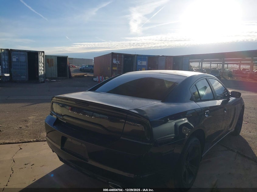 Vin: 2b3cl3cg3bh511426, lot: 44500459, dodge charger 20114