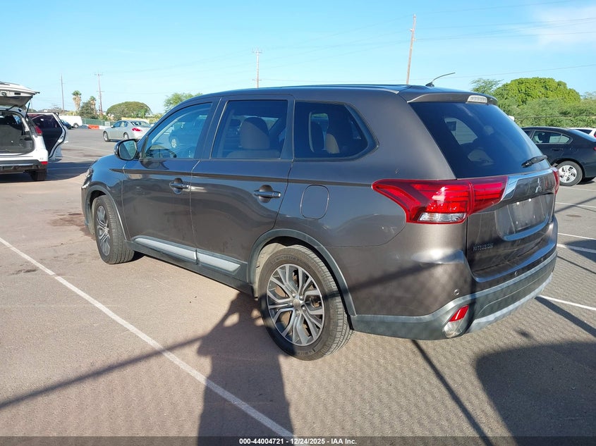 2016 Mitsubishi Outlander Se/Sel