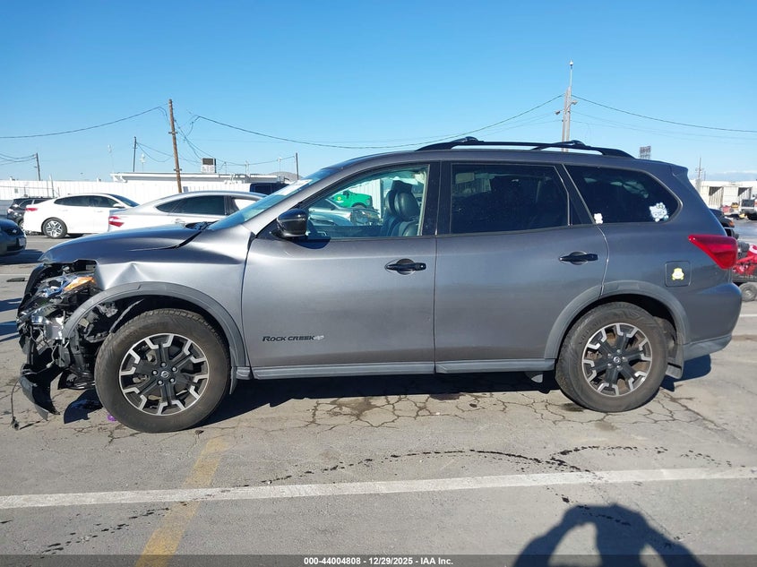 VIN 5N1DR2BM2LC582359 2020 NISSAN PATHFINDER SV 4WD