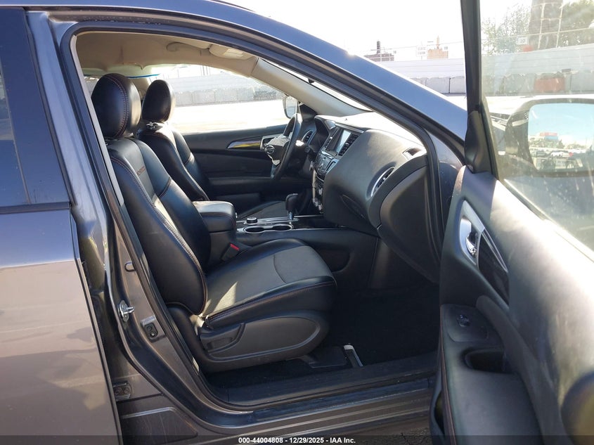 2020 Nissan Pathfinder Sv 4Wd