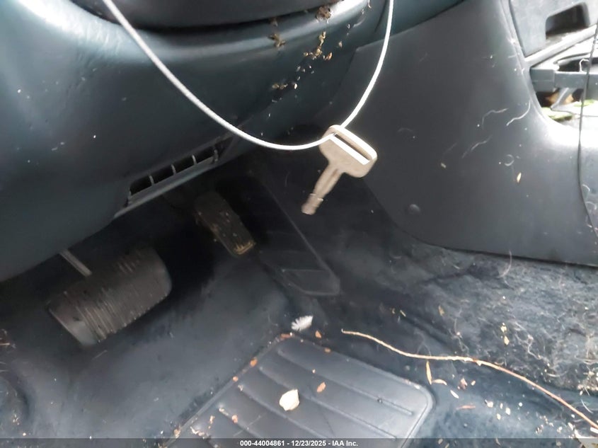 TOYOTA CAMRY 1993 VIN 4T1VK12W0PU053173